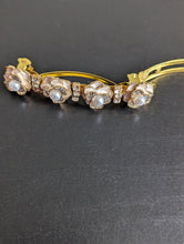 Load image into Gallery viewer, Lovely Faux Pearl Flower Barrette for all Women.