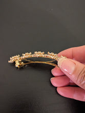 Load image into Gallery viewer, Crystal Flower Barrettes

