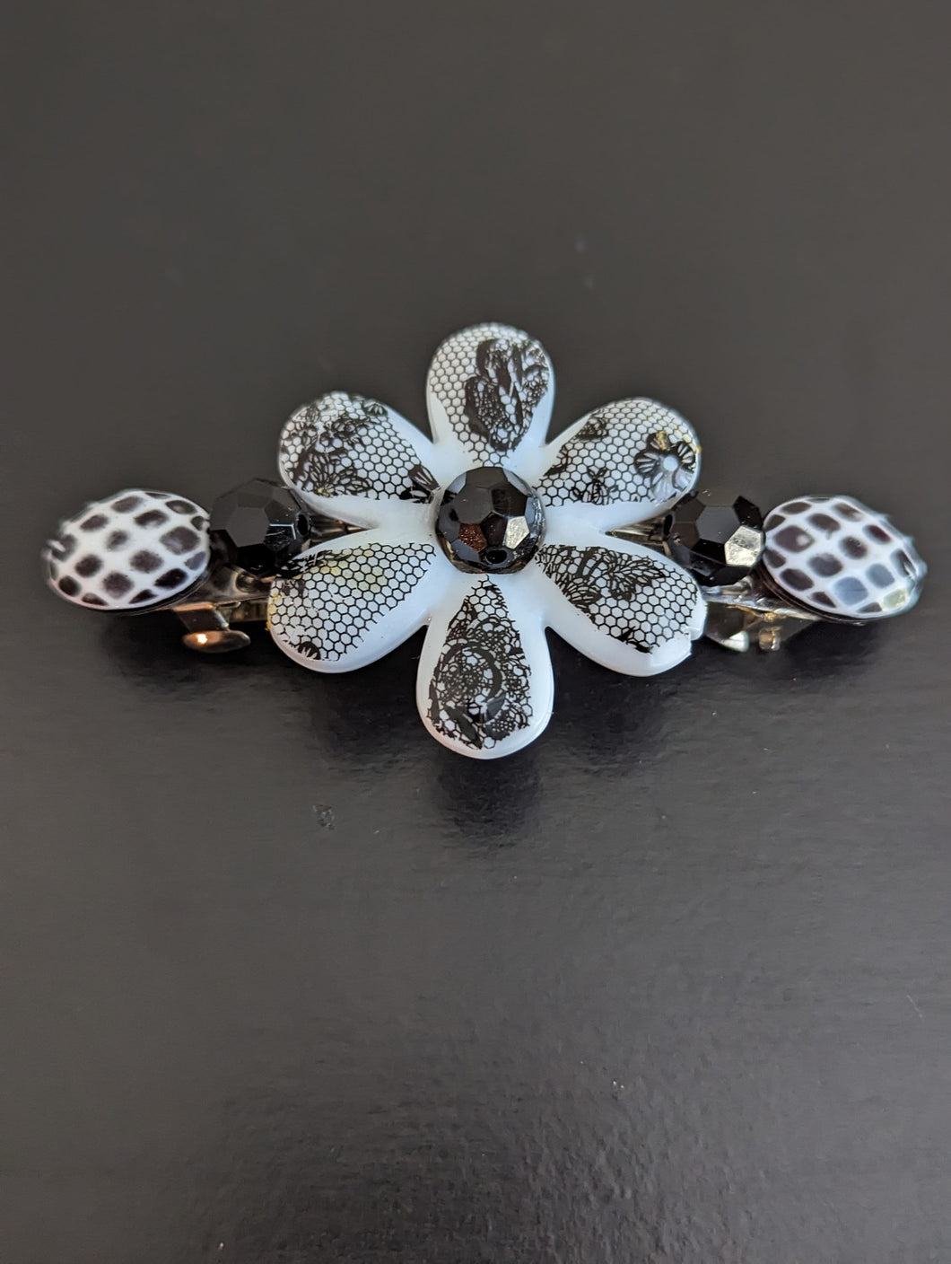 Black and White Flower, Barrettes for Her, Summer Hair Clips for Her,