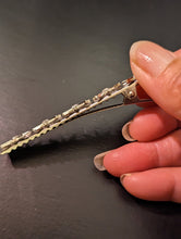 Load image into Gallery viewer, Rhinestone Alligator Hair Clip, Silver Hair Clips, Silver Star Clips
